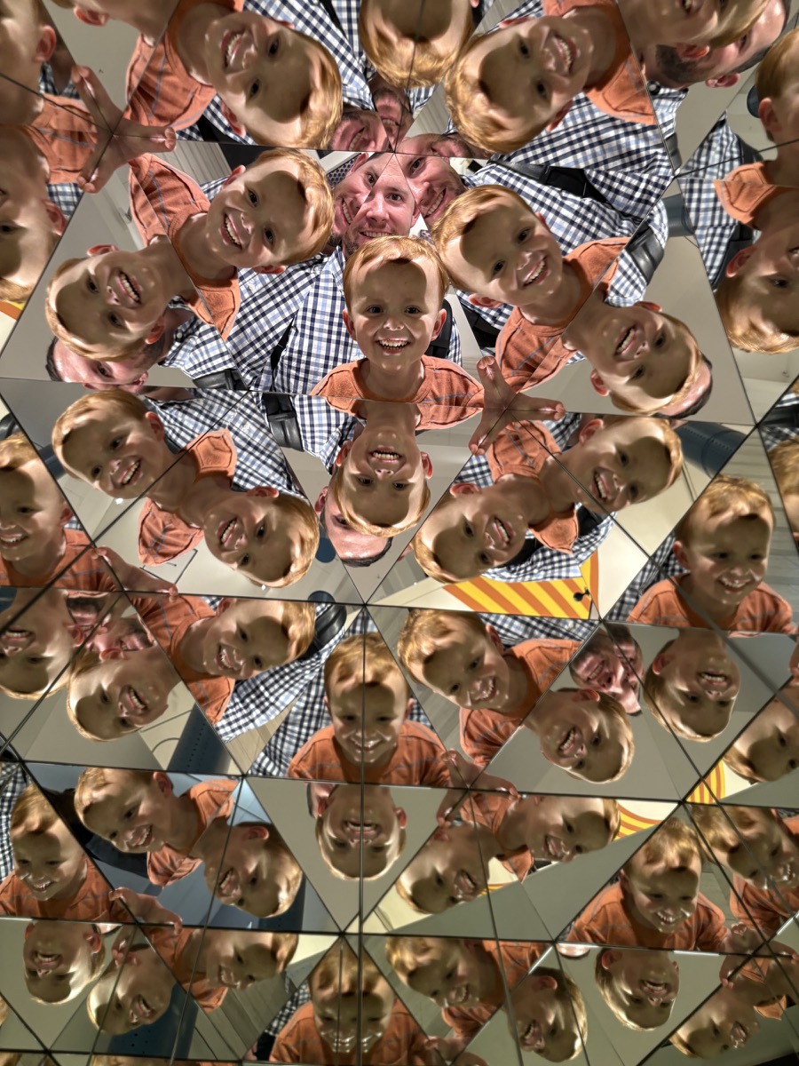 Human kaleidoscope 