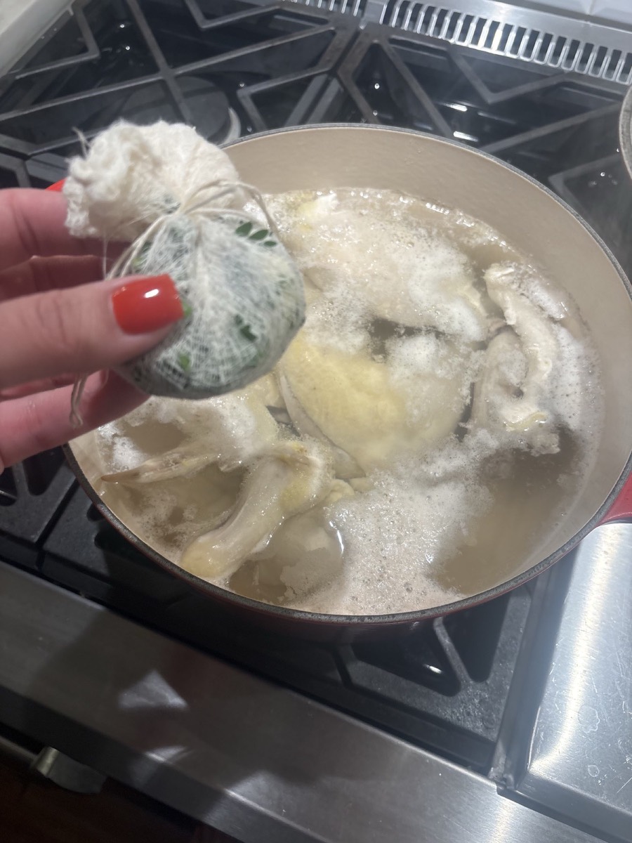Homemade bone broth with the flavor sachet